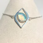 cat eye bracelet aurora front