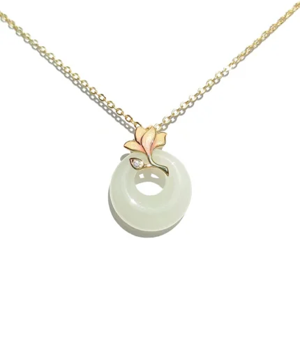 white jade lotus top necklace