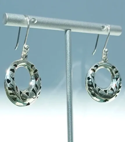 hoop earrings side
