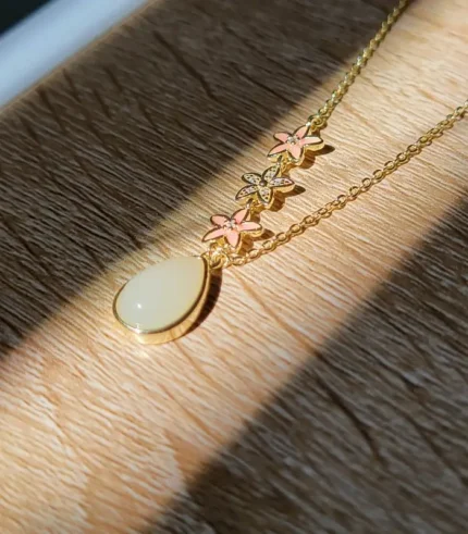 White Jade Necklace Lilly Flowers