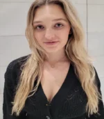 Gold Open Starburst Pendant Necklace - Image 2