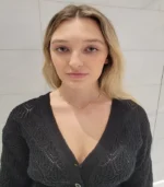 Gold 5-Pearl Station Necklace - Image 2