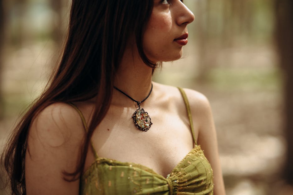 2-layer gold open-link chain and organic drop necklace set in 18K gold plated stainless steel