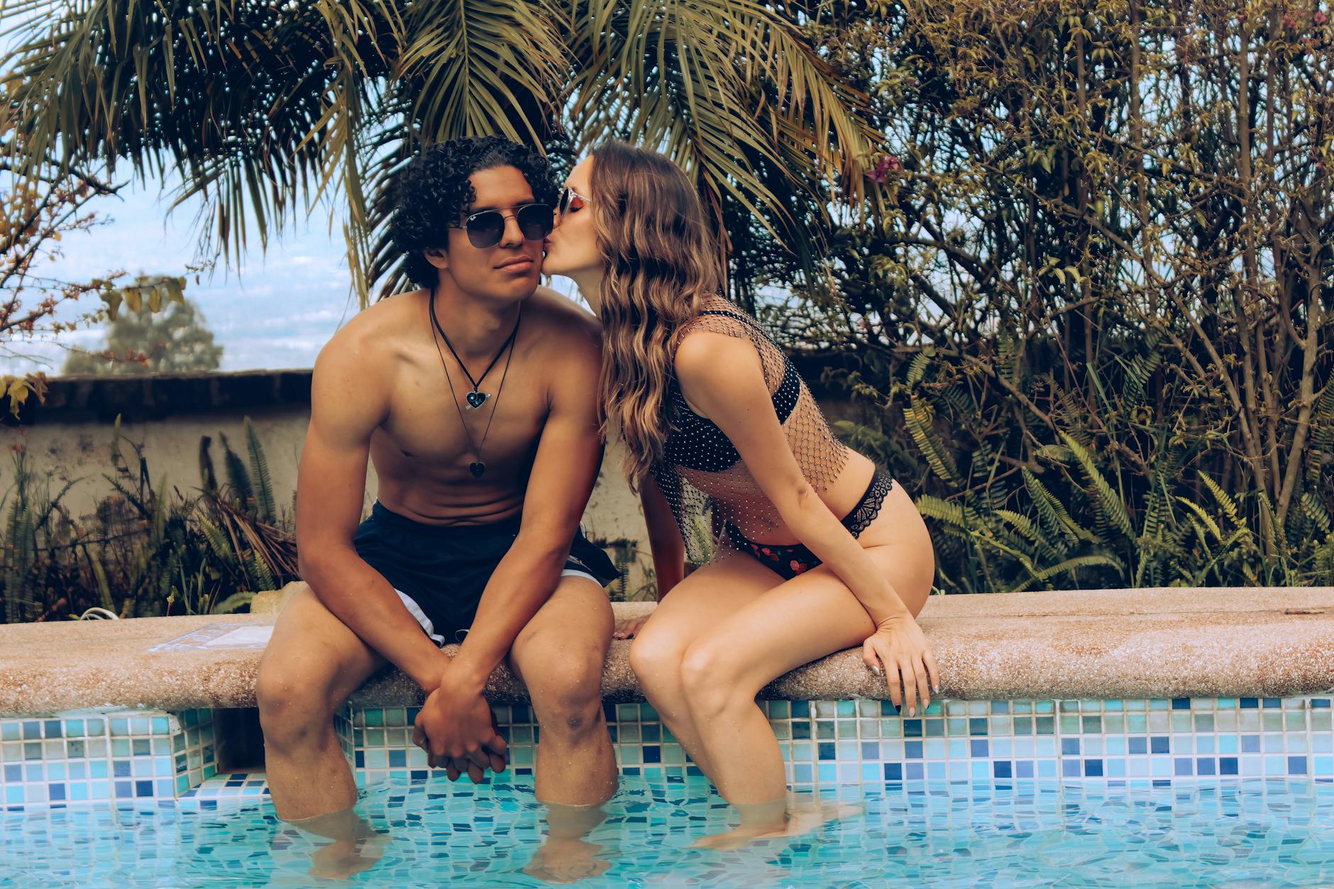 chlorine gold plated