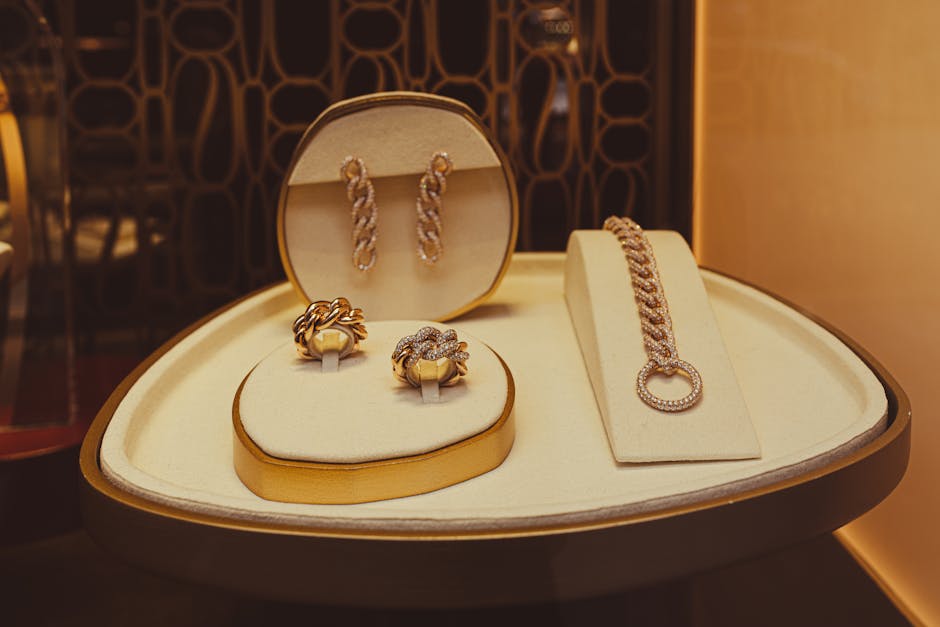 2-layer gold flat chain and crystal rectangle necklace set in 18K gold plated stainless steel