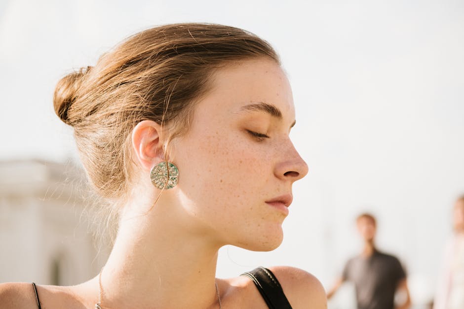 gold crystal V-bar chevron necklace in 18K gold plated stainless steel