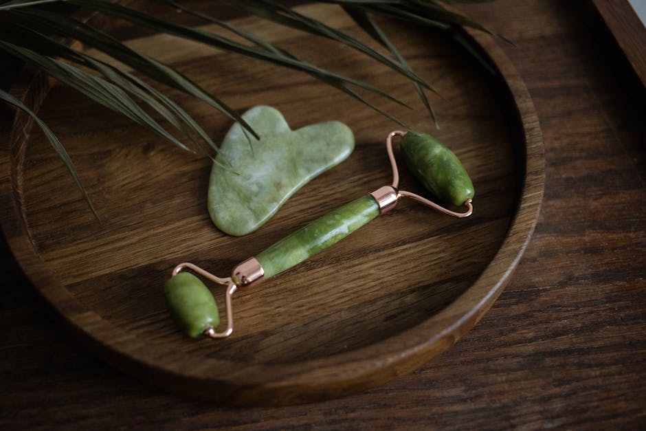 gold pearl crystal halo pendant necklace in 18K gold plated stainless steel