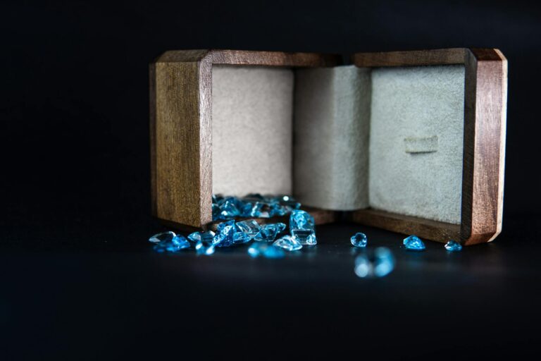 organize jewelry