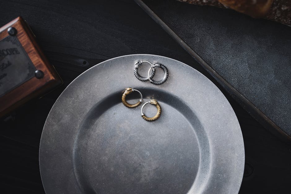 gold crystal V-bar chevron necklace in 18K gold plated stainless steel