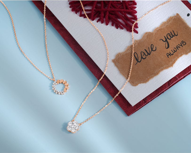 gold solitaire crystal pendant necklace in 18K gold plated stainless steel