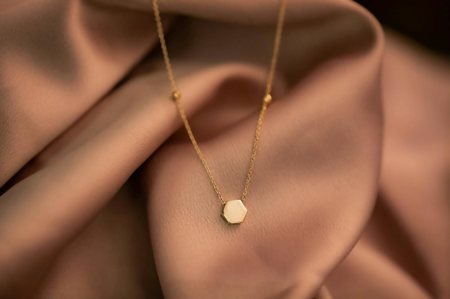 tiny pendant necklace