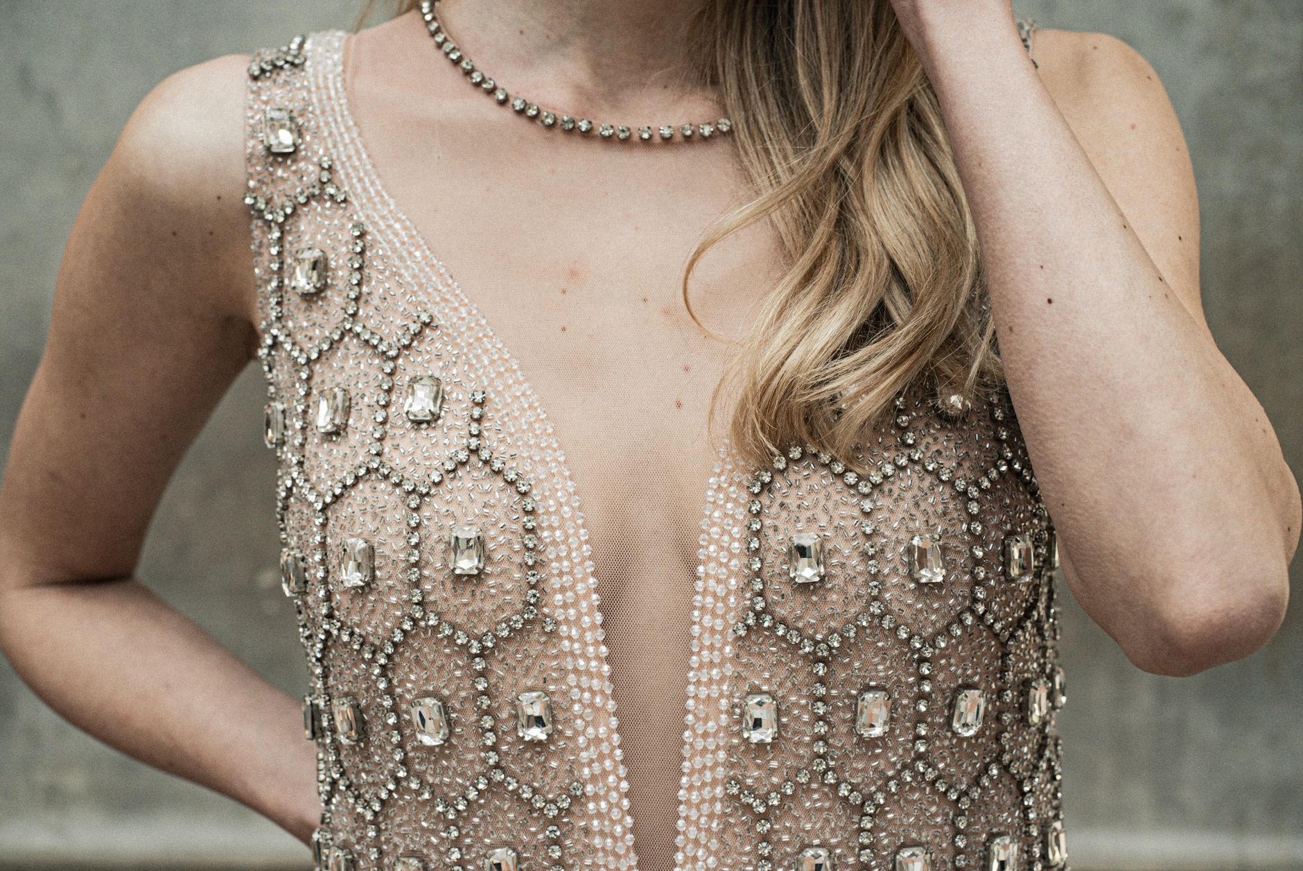v-neck necklace