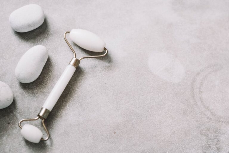 clean jade jewelry