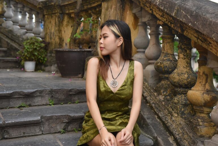 jade donut pendant