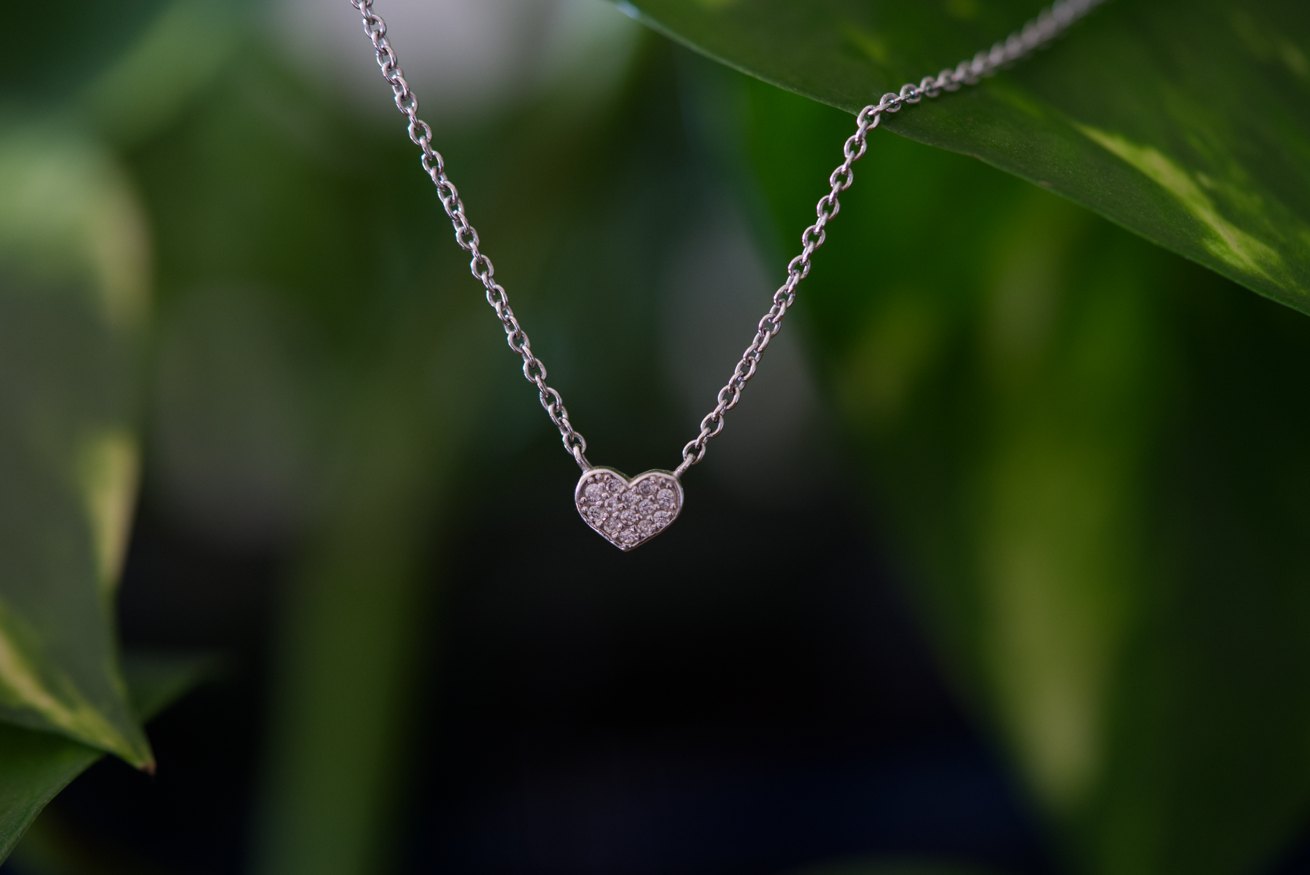 dainty heart pendant
