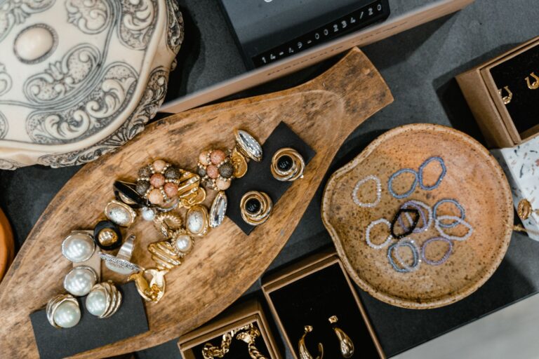 storing gold jewelry