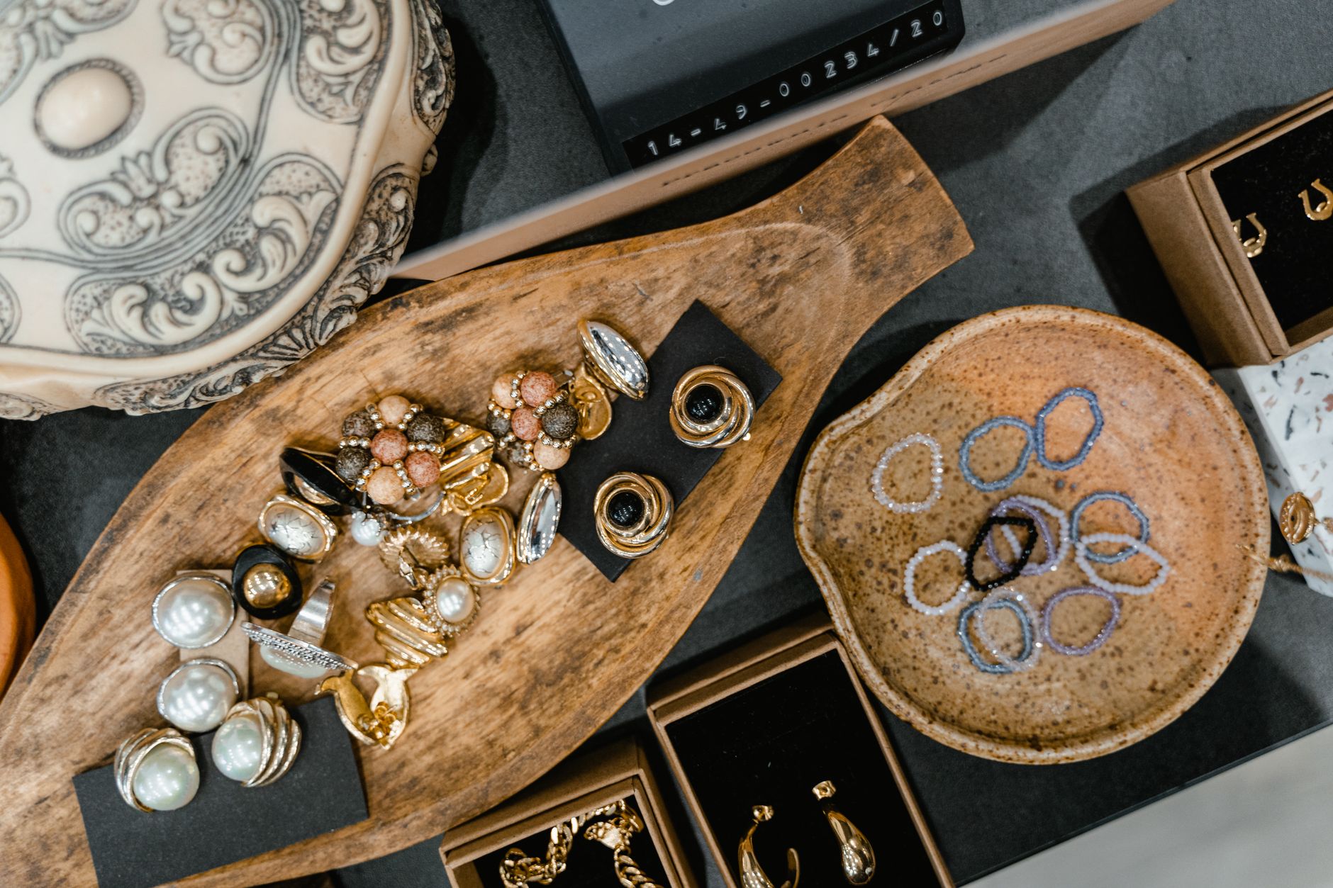 storing gold jewelry